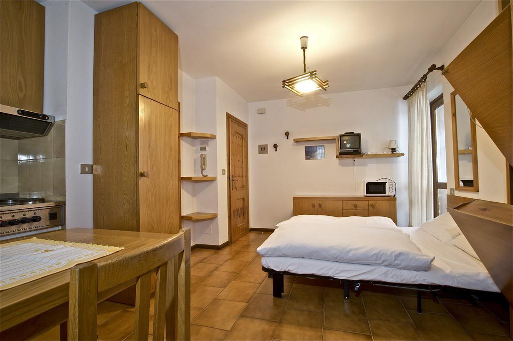 Residence Raffaella ซานตา กาเตรีนา วัลฟูร์วา ภายนอก รูปภาพ
