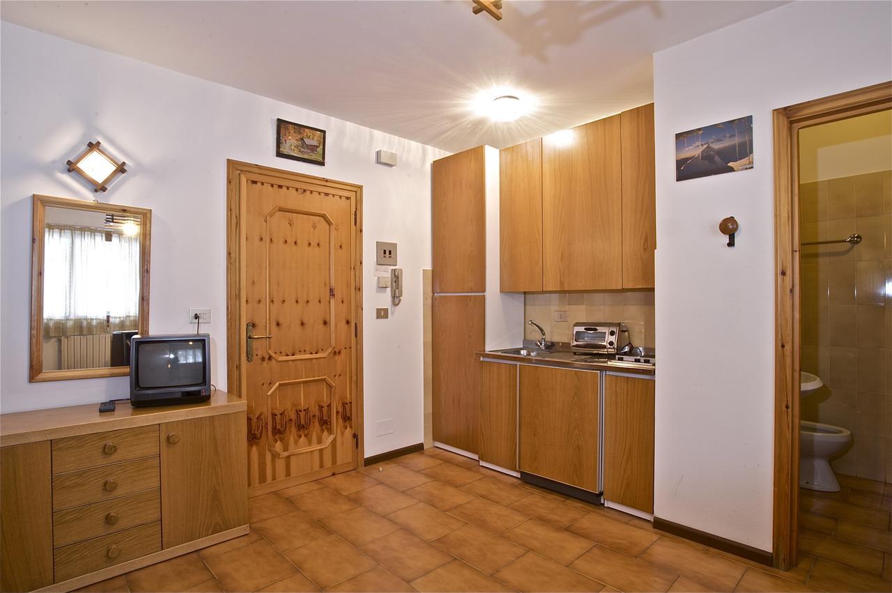 Residence Raffaella ซานตา กาเตรีนา วัลฟูร์วา ภายนอก รูปภาพ